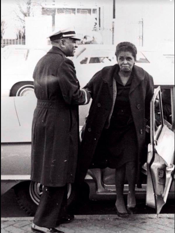 Sgt Lieutenant Violet Hill Whyte